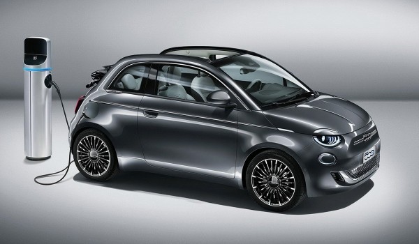 Дайджест дня: гибридный Ypsilon, рекорды Lamborghini и другие события индустрии Дайджест дня: гибридный Ypsilon, рекорды Lamborghini и другие события индустрии