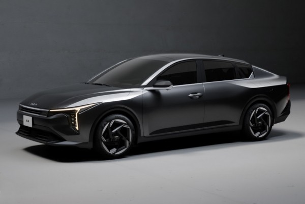 Седан Kia K4 на замену Cerato: первые изображения