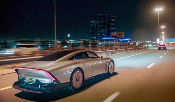 Mercedes-Benz поставил новый рекорд экономичности для электромобилей Mercedes-Benz поставил новый рекорд экономичности для электромобилей