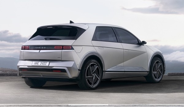 Обновленный Hyundai Ioniq 5: увеличенная батарея и версия N Line Обновленный Hyundai Ioniq 5: увеличенная батарея и версия N Line