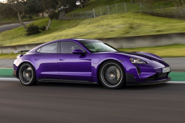 Новый Porsche Taycan Turbo GT стал покорителем гоночных трасс