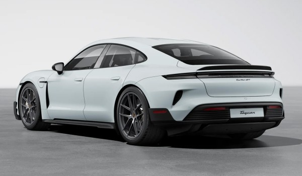 Новый Porsche Taycan Turbo GT стал покорителем гоночных трасс