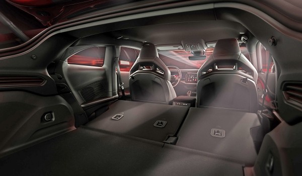 Новый Dodge Charger: лифтбек, электричество, бензин