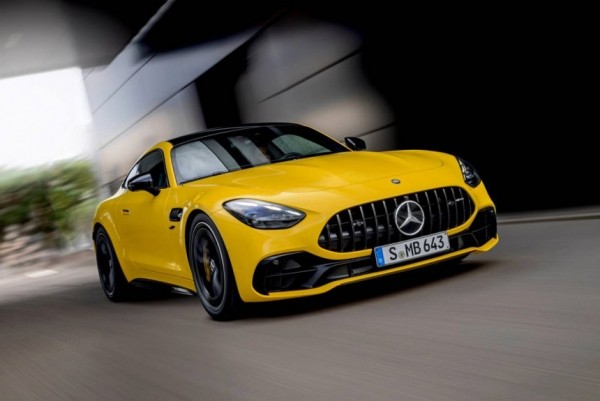 Базовый Mercedes-AMG GT: четыре цилиндра и задний привод Базовый Mercedes-AMG GT: четыре цилиндра и задний привод
