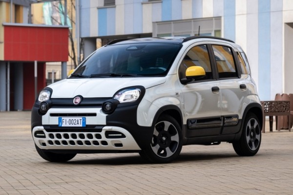 Кросс-хэтчбек Fiat Pandina продлит карьеру модели Panda