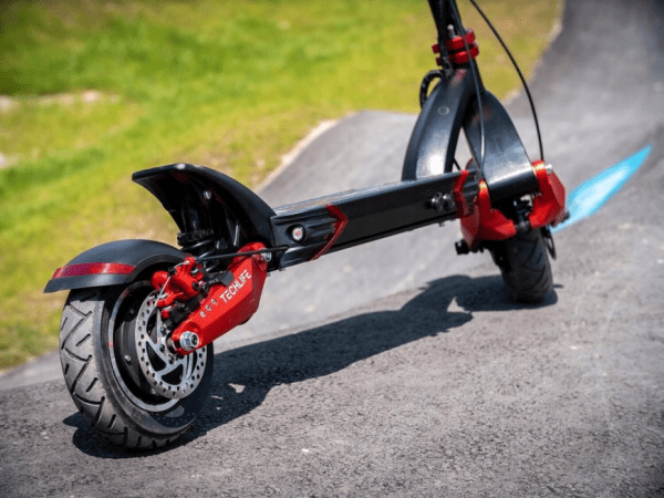 «АвтоВзгляд»: почему взрываются электросамокаты и как этого избежать «АвтоВзгляд»: почему взрываются электросамокаты и как этого избежать