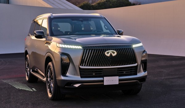 Новый Infiniti QX80: двигатель V6 и больше роскоши Новый Infiniti QX80: двигатель V6 и больше роскоши