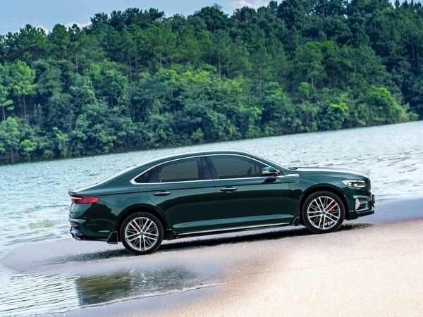 Дилеры раскрыли дату официальных продаж седана Geely Preface в РФ Дилеры раскрыли дату официальных продаж седана Geely Preface в РФ