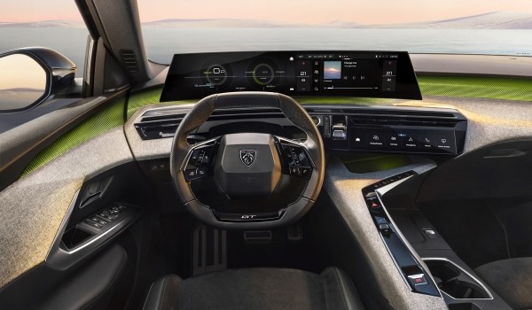 Семиместный Peugeot 5008 перешел в третье поколение