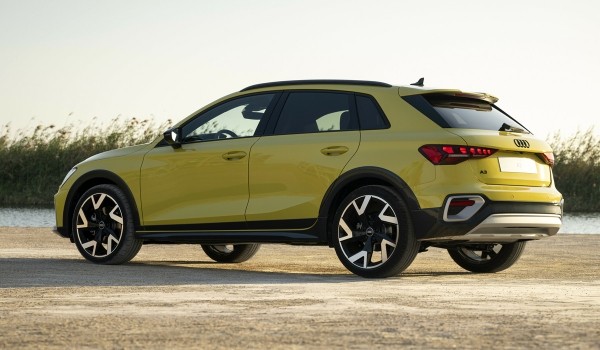 Audi A3: рестайлинг и кросс-версия Allstreet Audi A3: рестайлинг и кросс-версия Allstreet