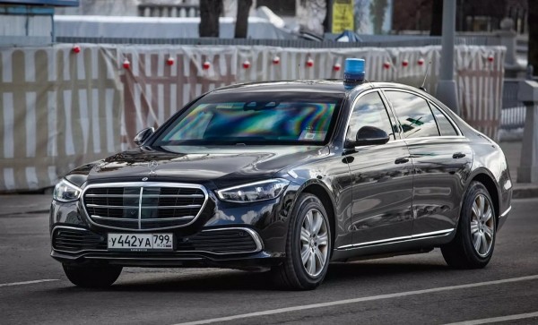Российские спецслужбы обзавелись "санкционным" Mercedes-Benz S-класса за миллион евро Российские спецслужбы обзавелись "санкционным" Mercedes-Benz S-класса за миллион евро
