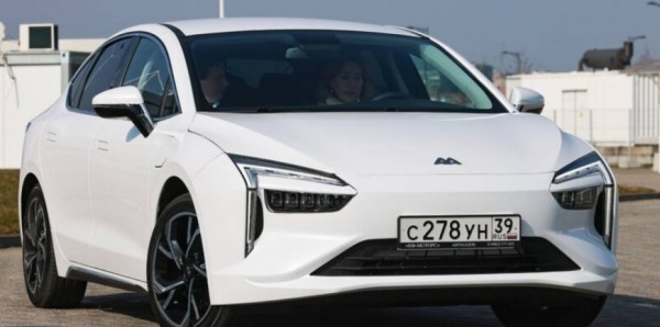 Состоялась презентация российского электрокара "Амберавто-А5"