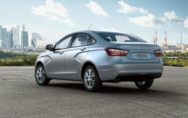 ТОП-10 самых недорогих машин в России в начале апреля 2024 года ТОП-10 самых недорогих машин в России в начале апреля 2024 года