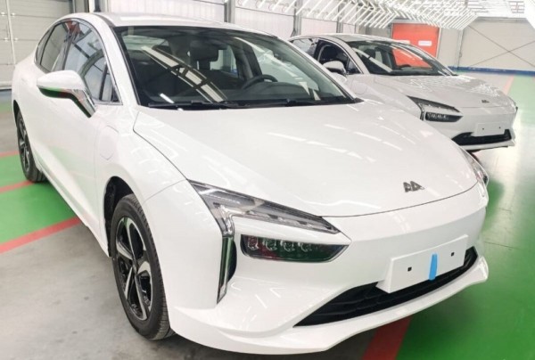 В Калининграде таксисты начали ездить на электрокарах «Амберавто» В Калининграде таксисты начали ездить на электрокарах «Амберавто»