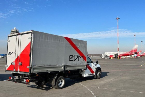 В Пулково на поле выходит первый русский электротрак EVM Pro В Пулково на поле выходит первый русский электротрак EVM Pro