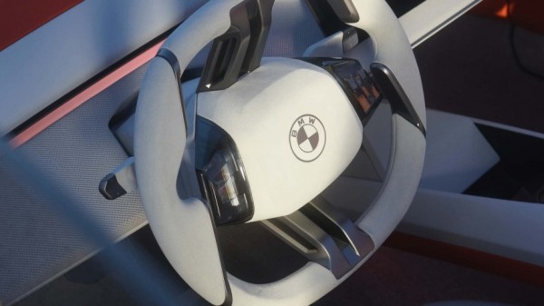 За счет чего будущие электромобили BMW смогут питать чайники и тостеры 