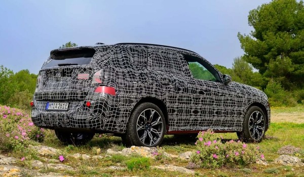 BMW X3 следующего поколения: дебют в камуфляже