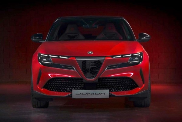 Паркетник Alfa Romeo Milano переименовали в Junior Паркетник Alfa Romeo Milano переименовали в Junior