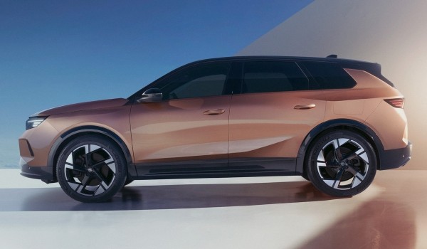 Представлен кроссовер Opel Grandland нового поколения Представлен кроссовер Opel Grandland нового поколения