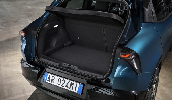 Представлен компактный кроссовер Alfa Romeo Milano Представлен компактный кроссовер Alfa Romeo Milano