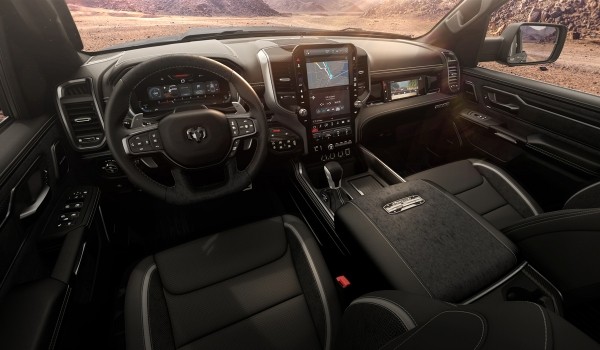 Суперпикап Ram 1500 RHO: рядная «шестерка» вместо V8 Суперпикап Ram 1500 RHO: рядная «шестерка» вместо V8