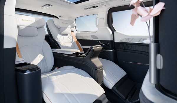 У минивэна Zeekr 009 появилась самая мощная и роскошная версия У минивэна Zeekr 009 появилась самая мощная и роскошная версия