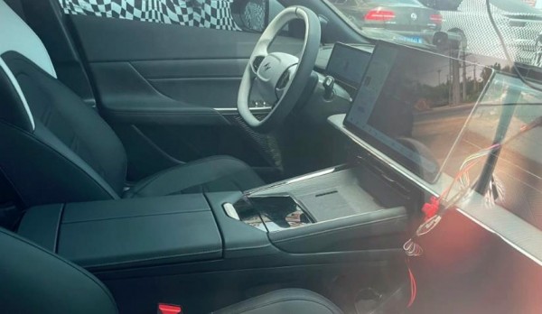 Компания Dongfeng готовит электрический кроссовер eπ 008 Компания Dongfeng готовит электрический кроссовер eπ 008