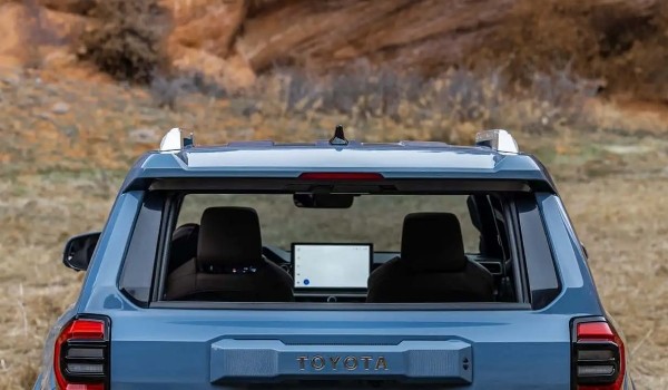 Дайджест дня: все же Solaris, Range Rover в пленке и другие события индустрии Дайджест дня: все же Solaris, Range Rover в пленке и другие события индустрии