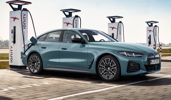 Семейство BMW четвертой серии обновлено в полном составе