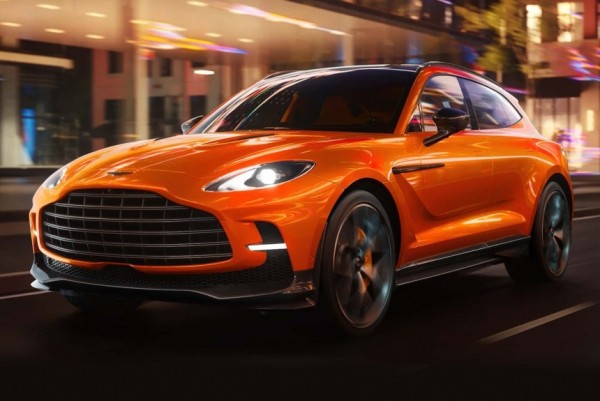 Кроссовер Aston Martin DBX707: новый салон без младших версий