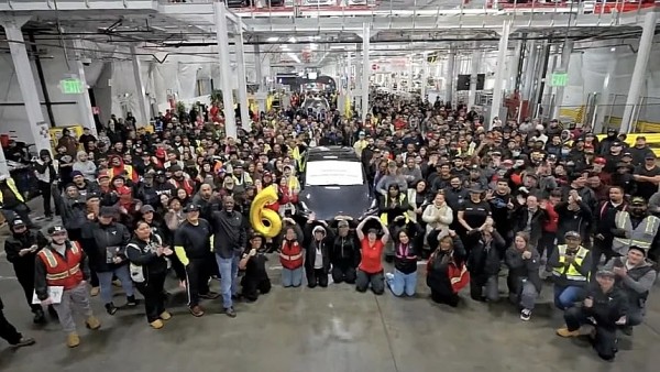 Дайджест дня: Ford верен V8, паркетник Toyota Taisor и другие события индустрии Дайджест дня: Ford верен V8, паркетник Toyota Taisor и другие события индустрии