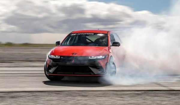 Дайджест новостей: RIP Пининфарина, седан Mazda и другие события индустрии Дайджест новостей: RIP Пининфарина, седан Mazda и другие события индустрии