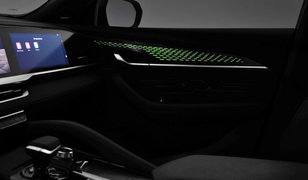 Кроссоверу Geely Monjaro пересмотрели оснащение для России Кроссоверу Geely Monjaro пересмотрели оснащение для России