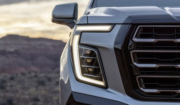 Дайджест дня: кроссовер Mazda CX-80, пикап Kia и другие события индустрии