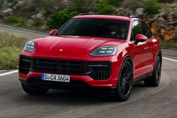 Обновленный Porsche Cayenne GTS стал заметно мощнее Обновленный Porsche Cayenne GTS стал заметно мощнее