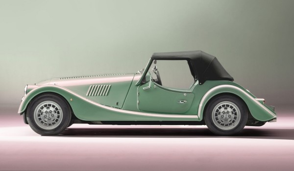 Родстер Morgan Plus Four подвергся рестайлингу