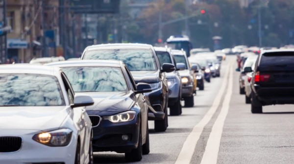 Эксперт проанализировал стоимость подержанных премиальных автомашин на российском рынке Эксперт проанализировал стоимость подержанных премиальных автомашин на российском рынке