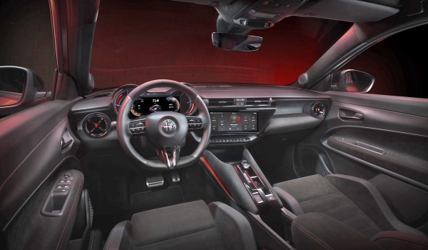 Представлен компактный кроссовер Alfa Romeo Milano Представлен компактный кроссовер Alfa Romeo Milano