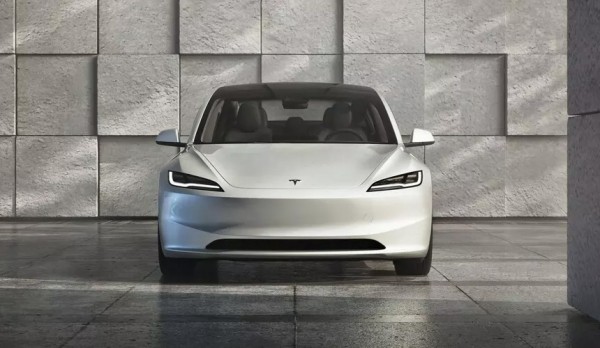 Представлена обновленная Tesla Model 3 Performance Представлена обновленная Tesla Model 3 Performance