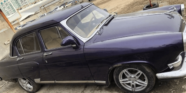 Фиолетовую Волгу с двигателем Toyota Тойоты в Саратове отдадут за 600 тыс. рублей