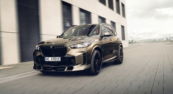 Илон Маск начал массовые увольнения сотрудников Tesla