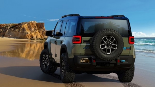 Jeep планирует представить новые модели с ДВС, отклоняясь от электрической стратегии