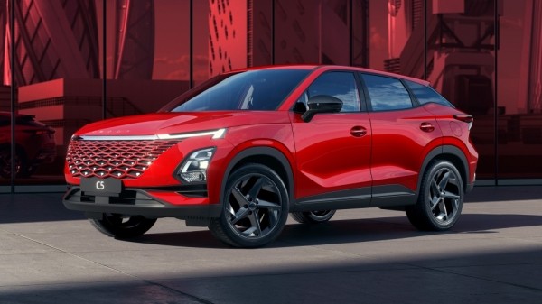Кроссовер Omoda C5 получил новые функции и специальный оттенок Кроссовер Omoda C5 получил новые функции и специальный оттенок