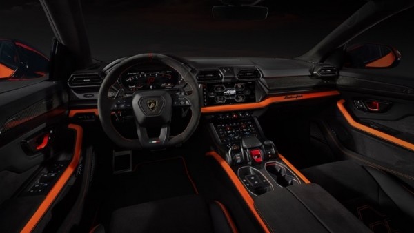 Lamborghini представил 800-сильный гибридный вариант внедорожника Urus SE