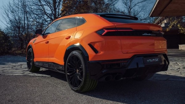 Lamborghini представил 800-сильный гибридный вариант внедорожника Urus SE