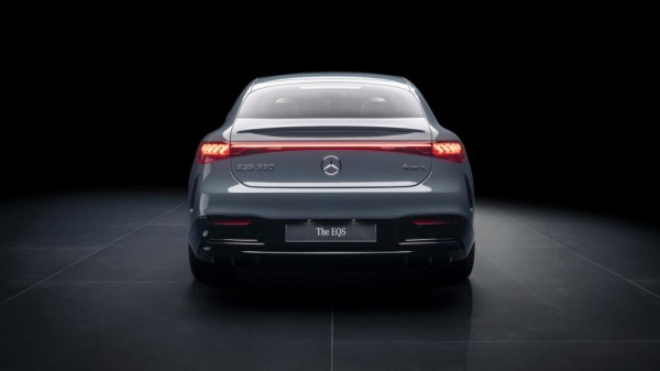 Почему Mercedes не будет использовать ДВС в своих электромобилях Почему Mercedes не будет использовать ДВС в своих электромобилях