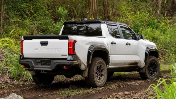 Сколько теперь стоит новая версия мощнейшего Toyota Tacoma TRD Pro Сколько теперь стоит новая версия мощнейшего Toyota Tacoma TRD Pro