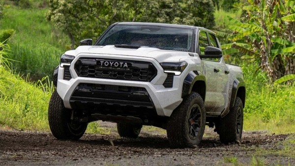 Сколько теперь стоит новая версия мощнейшего Toyota Tacoma TRD Pro Сколько теперь стоит новая версия мощнейшего Toyota Tacoma TRD Pro