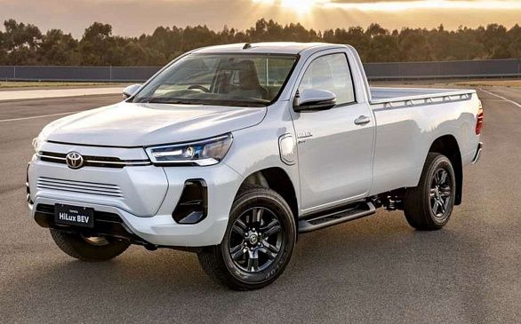 Тюнеры превратили BMW M2 в уникальное 715-сильное пурпурное купе