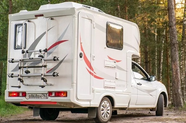 В Великобритании высоко оценили кемпер на базе LADA Granta